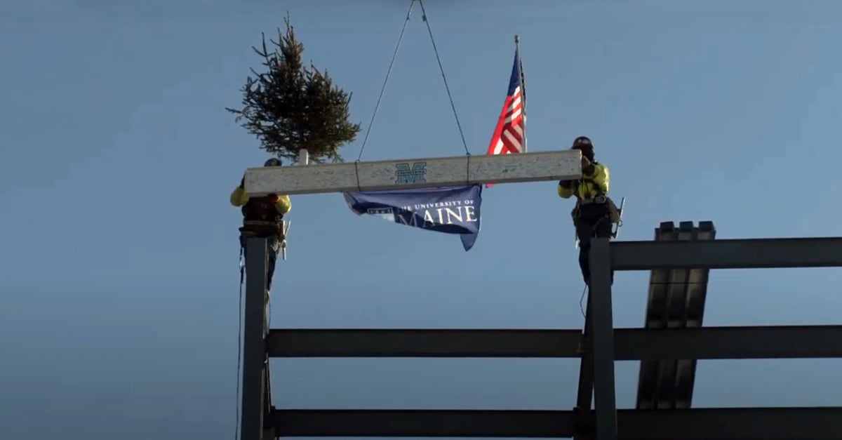 Photo of UMaine Ferland EEDC Topping Off ceremony