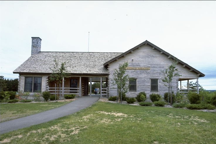 Houlton Tourist Center Entrance