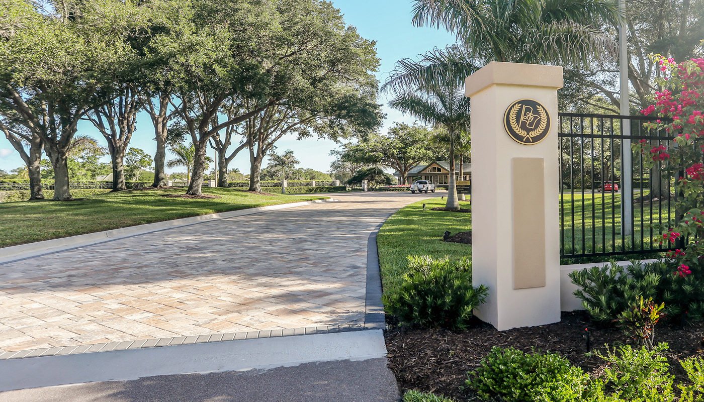 Laurel Oak Estates Entrance